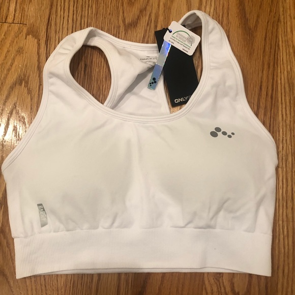 FITNESS GEAR GRAB BAG (sports bras, tee, bag - Picture 2 of 7